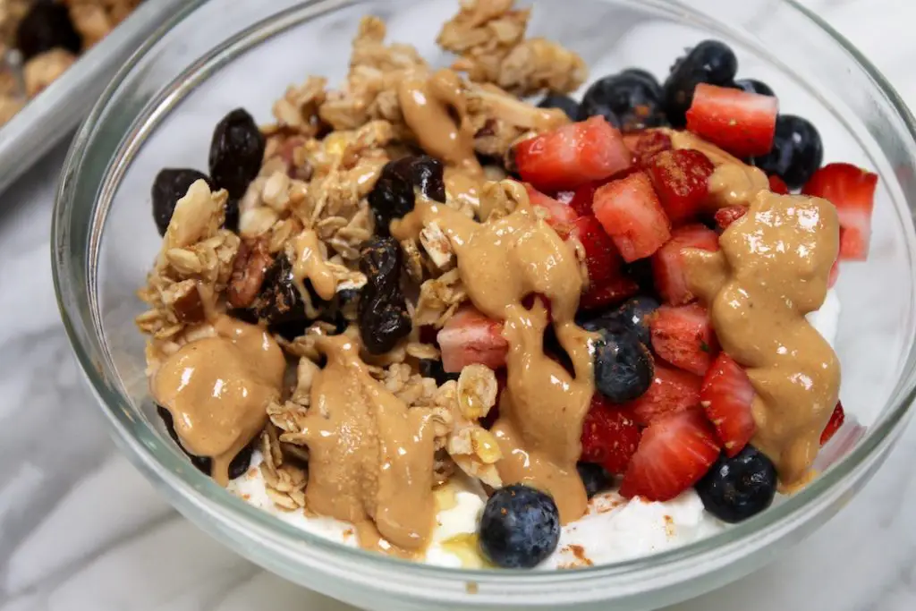 Greek Yogurt Parfait with Berries and Nuts Recipe